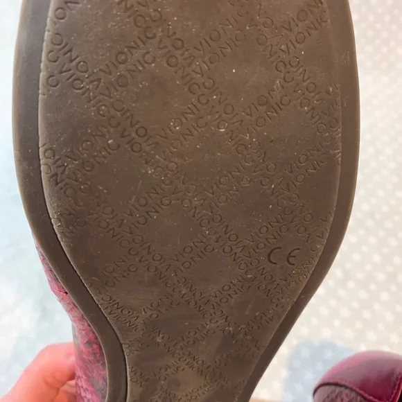 Vionic Women's 7.5 Faux Snake Skin Bow Ballet Flats Slip On Shoes Casual Fuchsia - Picture 5 of 7